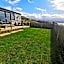 Allibella Shepherds Hut, Amazing Seaview, Private garden, Pet Friendly