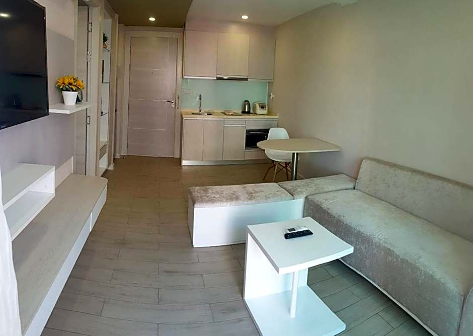 Seven Seas Pattaya by nty