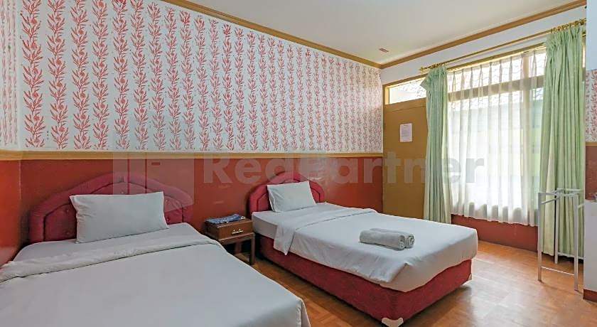 Seruni Guest House Near Alun Alun Lembang Mitra RedDoorz