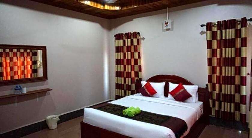 Phetphaylin Hotel