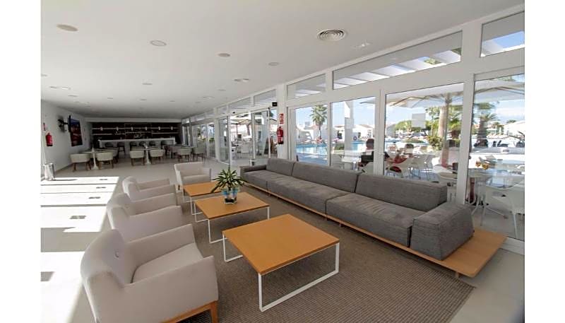 Apartamentos Menorcamar