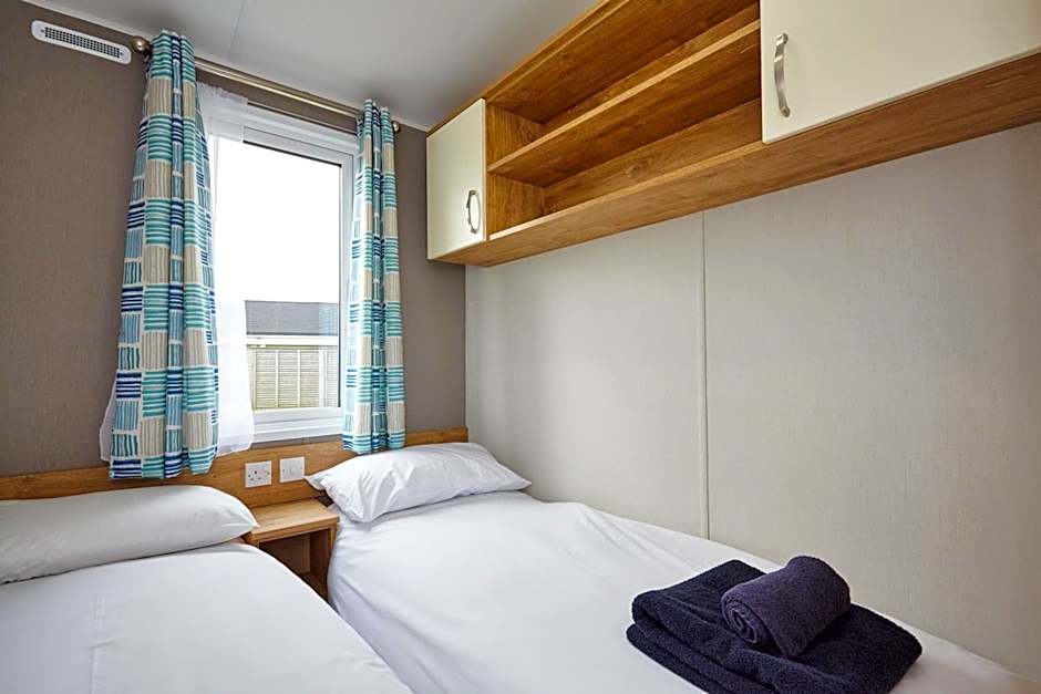 Sauchope Links Holiday Lodge and Glamping Park