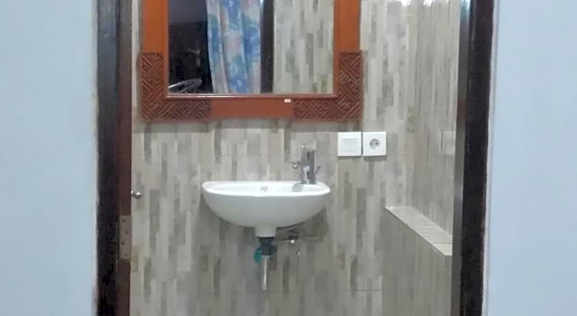 Bali Senia Hotel