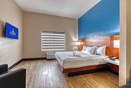 One King Bed - Presidential Spa Tub Suite - Non-Smoking