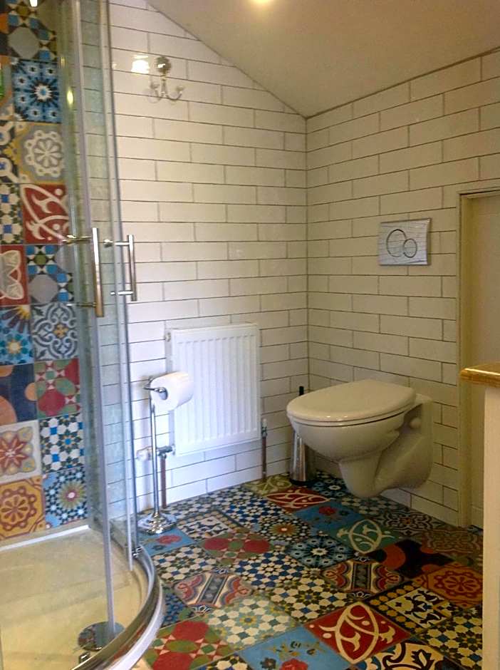 Quinlan & Cooke Boutique Townhouse and QCs Seafood Restaurant