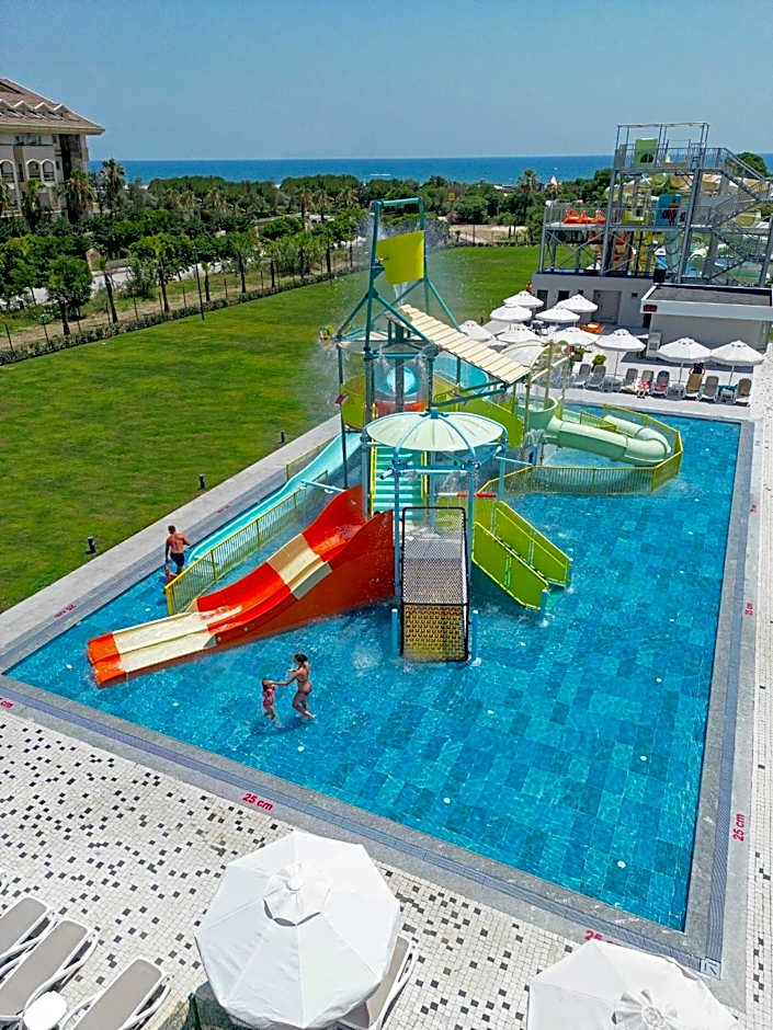 Novum Garden Side Hotel