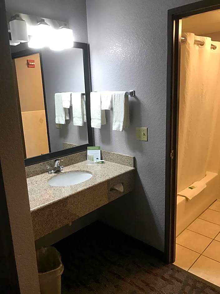 AmericInn by Wyndham Ankeny/Des Moines