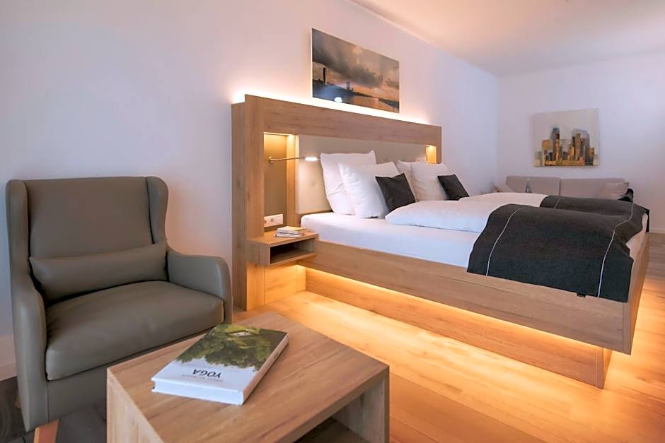 Four Stars by City Hotel