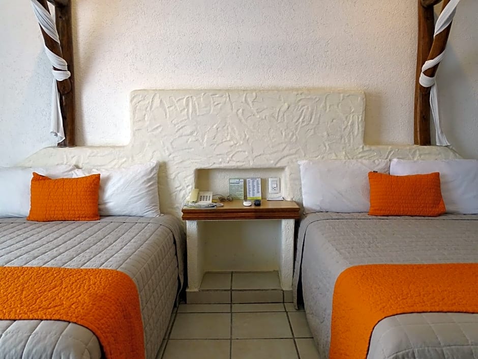 Hotel Palapa Palace Inn