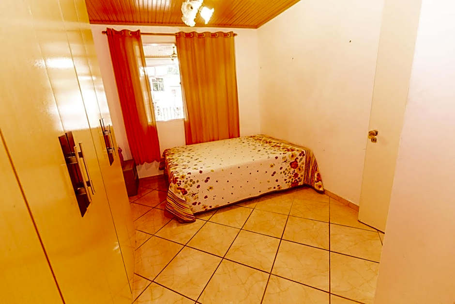 Apto a 800m da Praia do Jardim em Angra dos Reis