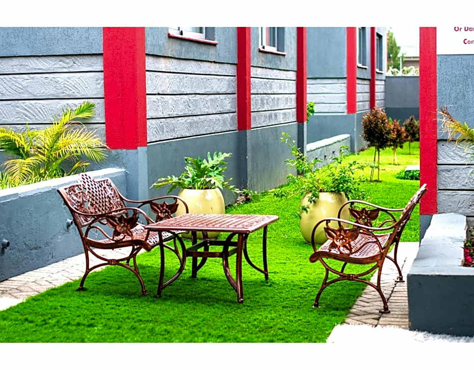 Blooming Suites