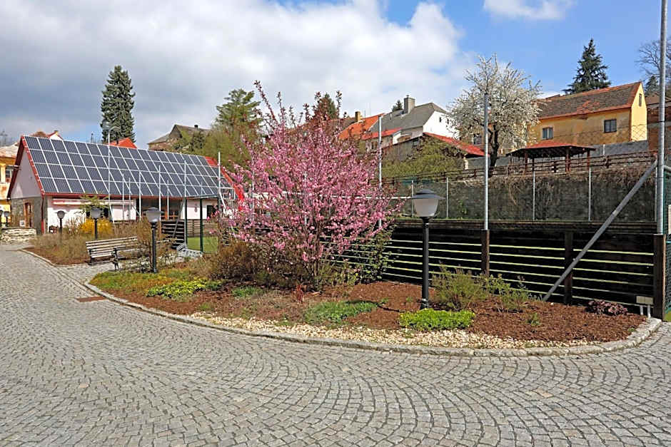 Hotel U Zeleneho stromu