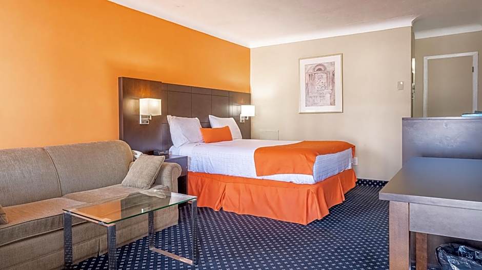 Knights Inn North Bay