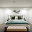 Luxury 2BR Duplex 5min to Central Park