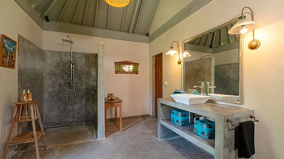 Villa Koyama by Villa Finder
