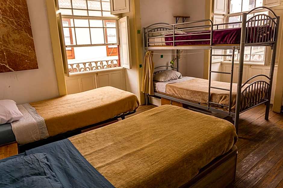 Hostel Albergue La Casa Encantada