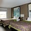 Super 8 by Wyndham Chiswell/Max Meadows Area