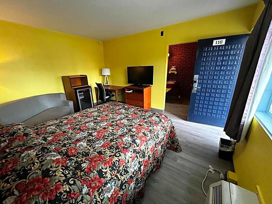 Travelers Inn by OYO Longview Kelso