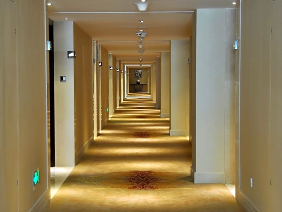 Haikou Conifer Garden Hotel