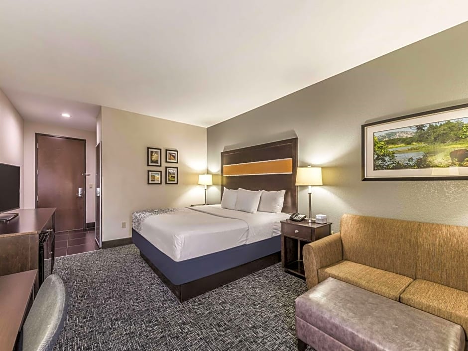 La Quinta Inn & Suites by Wyndham Tulsa - Catoosa