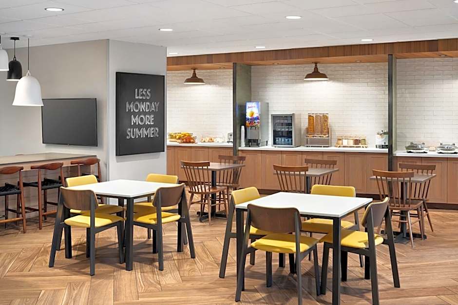 Fairfield by Marriott Inn & Suites West Kelowna