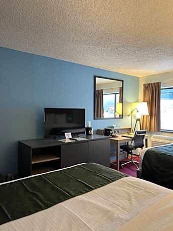 Queen Room with Two Queen Beds