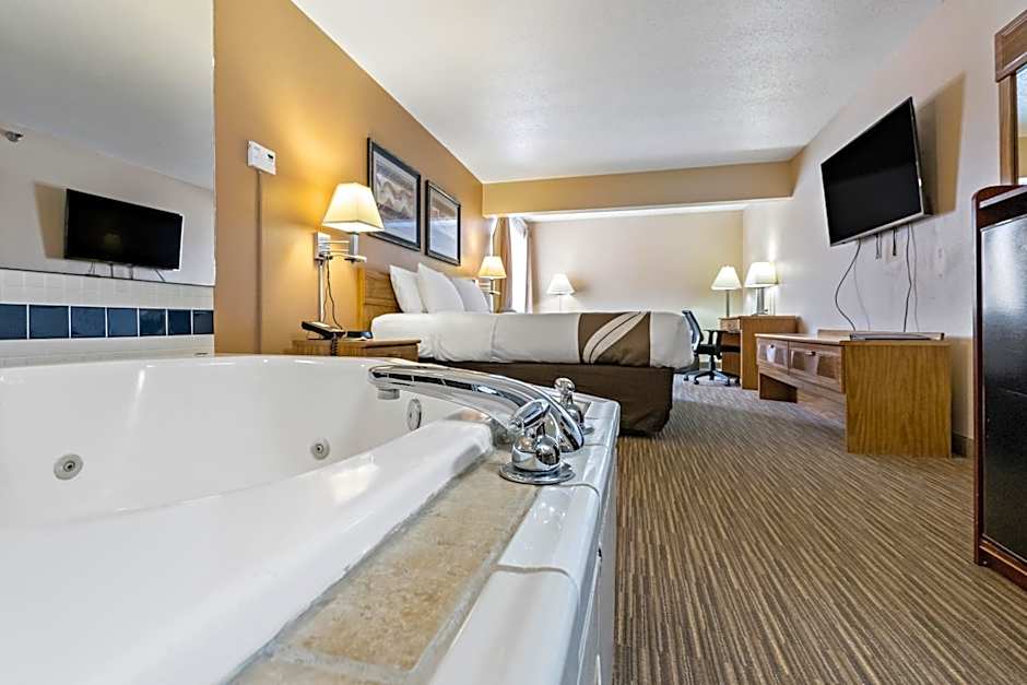 Quality Inn - Storm Lake