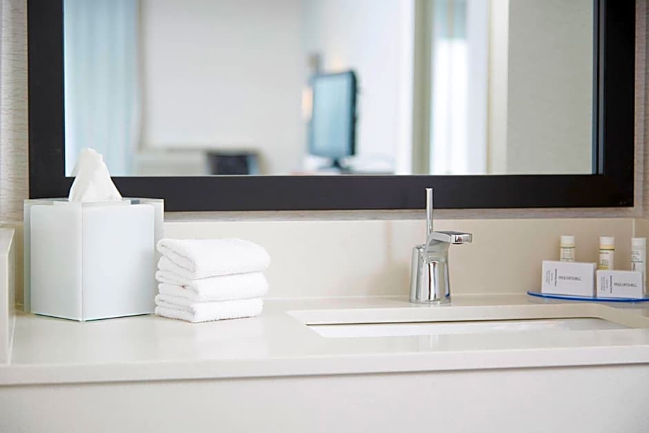 Courtyard by Marriott Bloomington by Mall of America