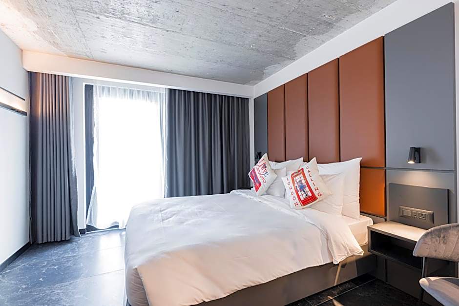 The Londoner Hotel St. Julian's