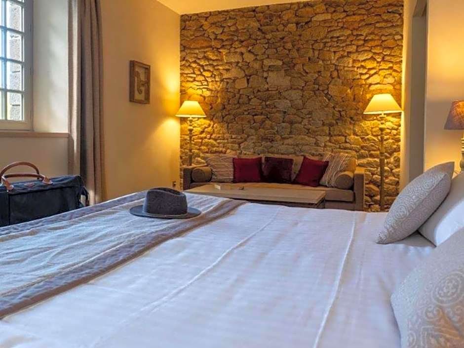 Hotel de L'Abbaye Le Tronchet - Handwritten Collection