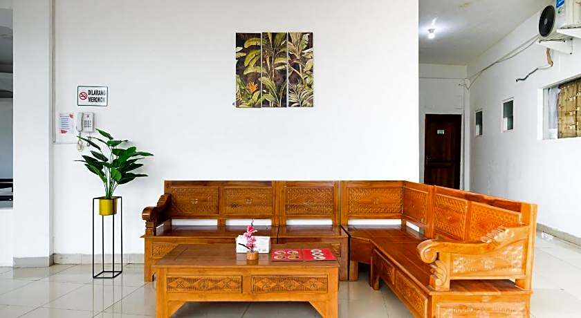 RedDoorz near Taman Rekreasi Selecta