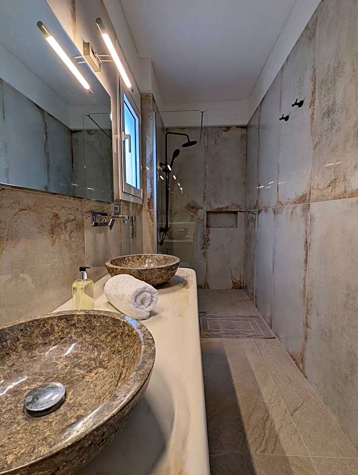 Natura Luxury Suites Parga