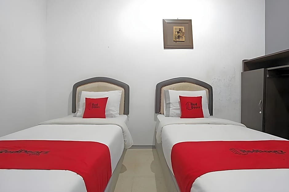 RedDoorz @ Soekarno Hatta 2