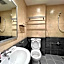 Capital O 90985 Margo Hotel KK