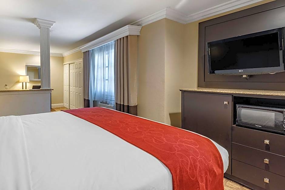 Comfort Suites San Clemente Beach