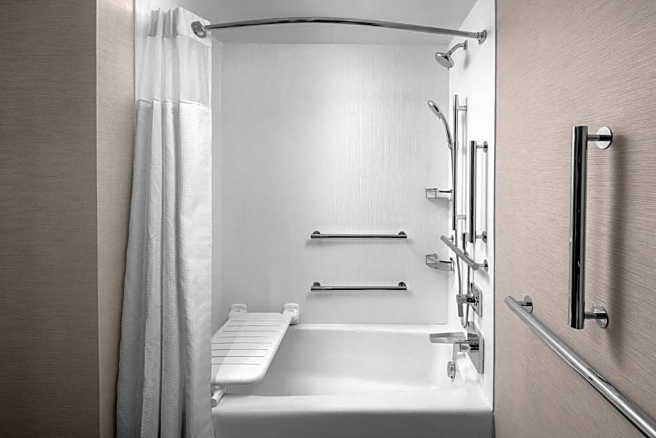 Courtyard by Marriott Pittsburgh University Center