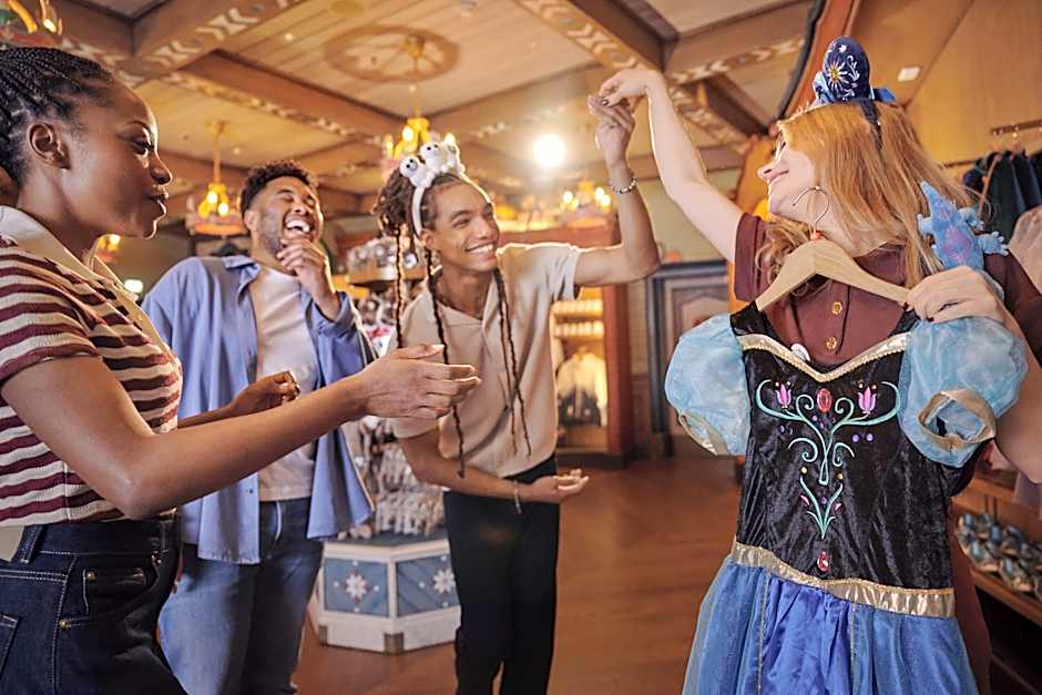 Disney Davy Crockett Ranch + Tickets