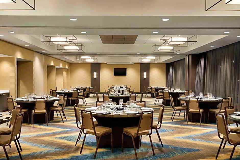 Hilton Garden Inn Calgary Downtown