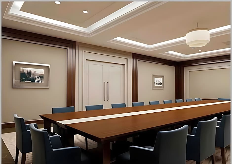 Tugcu Hotel Select