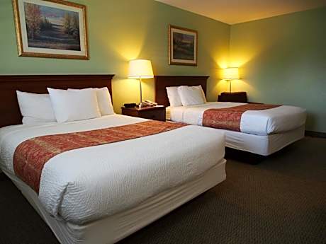 Deluxe Two Queen Beds