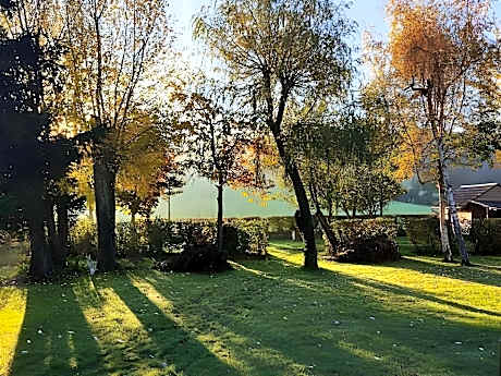 Au pied de la colline