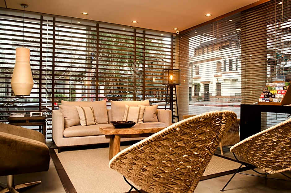 27 Suites