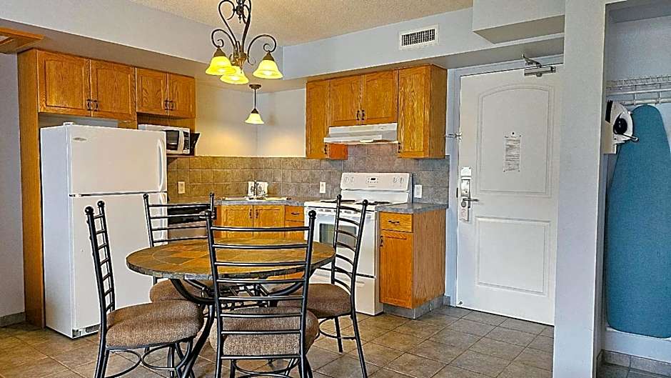 Misty Mountain Inn & Suites