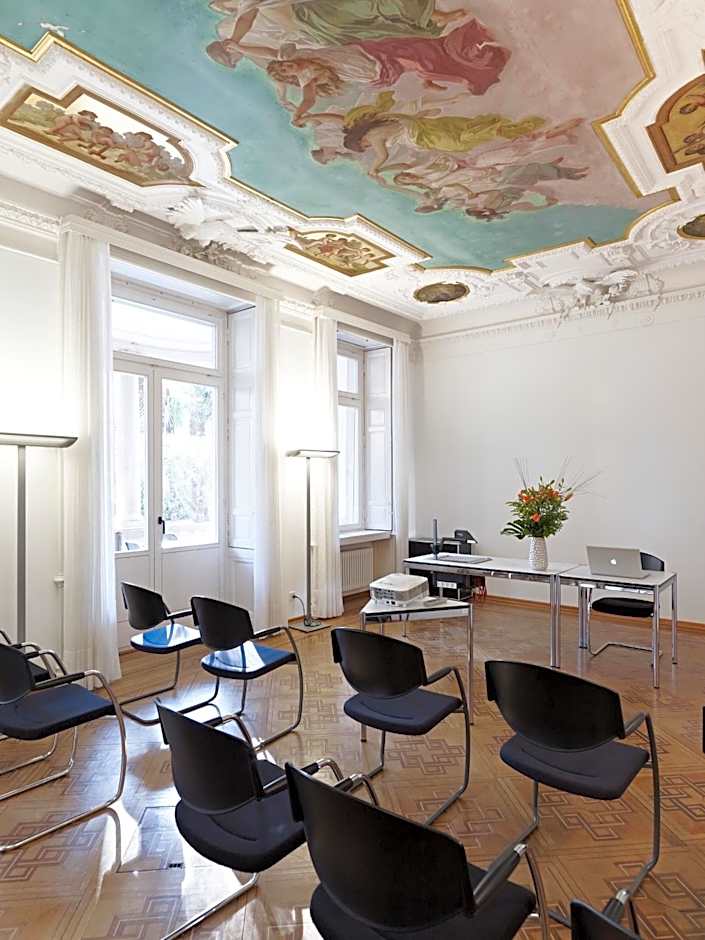 Business Center IN Villa