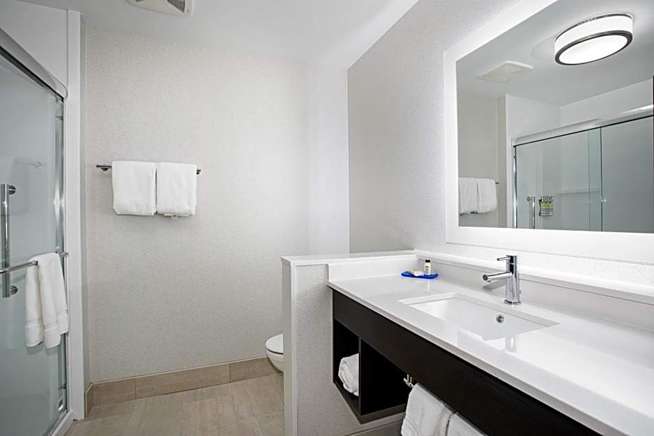 Holiday Inn Express And Suites Ely By IHG