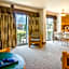 Rocky Mountain Ski Lodge