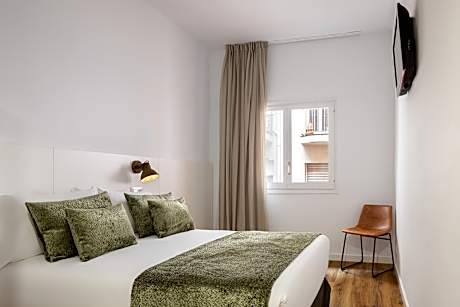 DOUBLE ROOM WITH DOUBLE BED