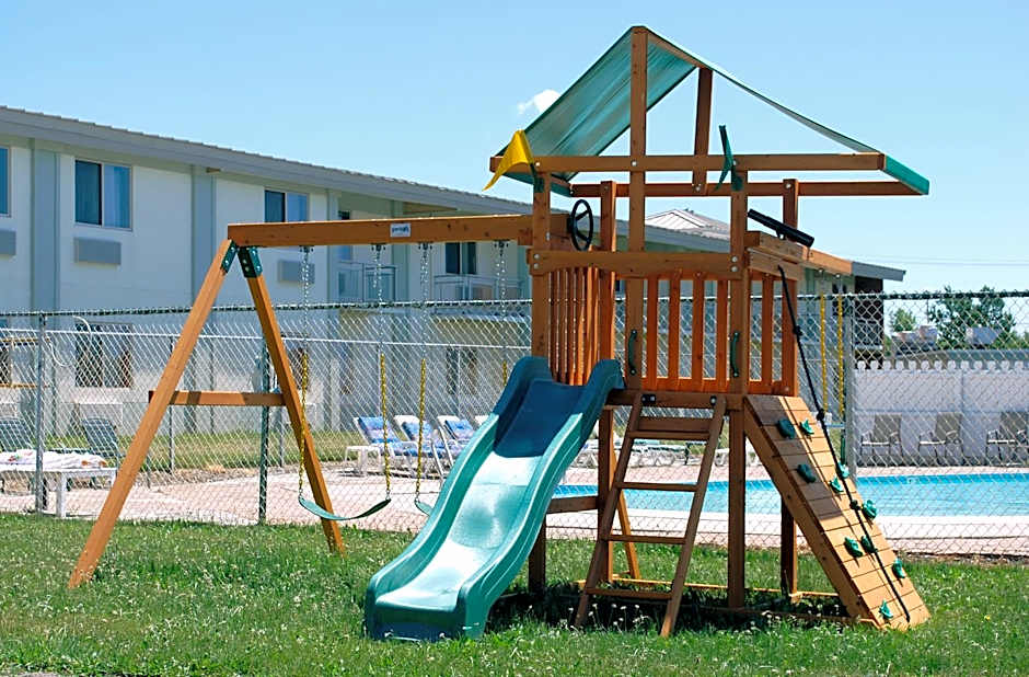 Travel Inn - Watertown NY