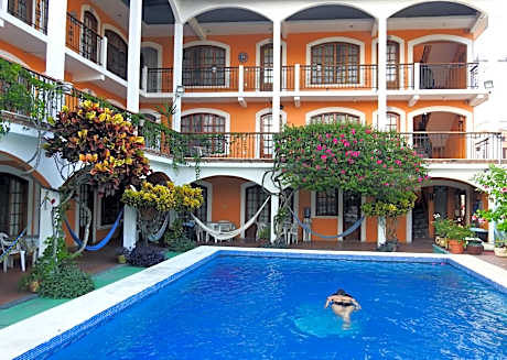 Don Luis Hostal - Sucursal Galeana - Tecolutla