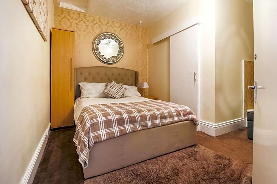 OYO Hotel Mj Kingsway